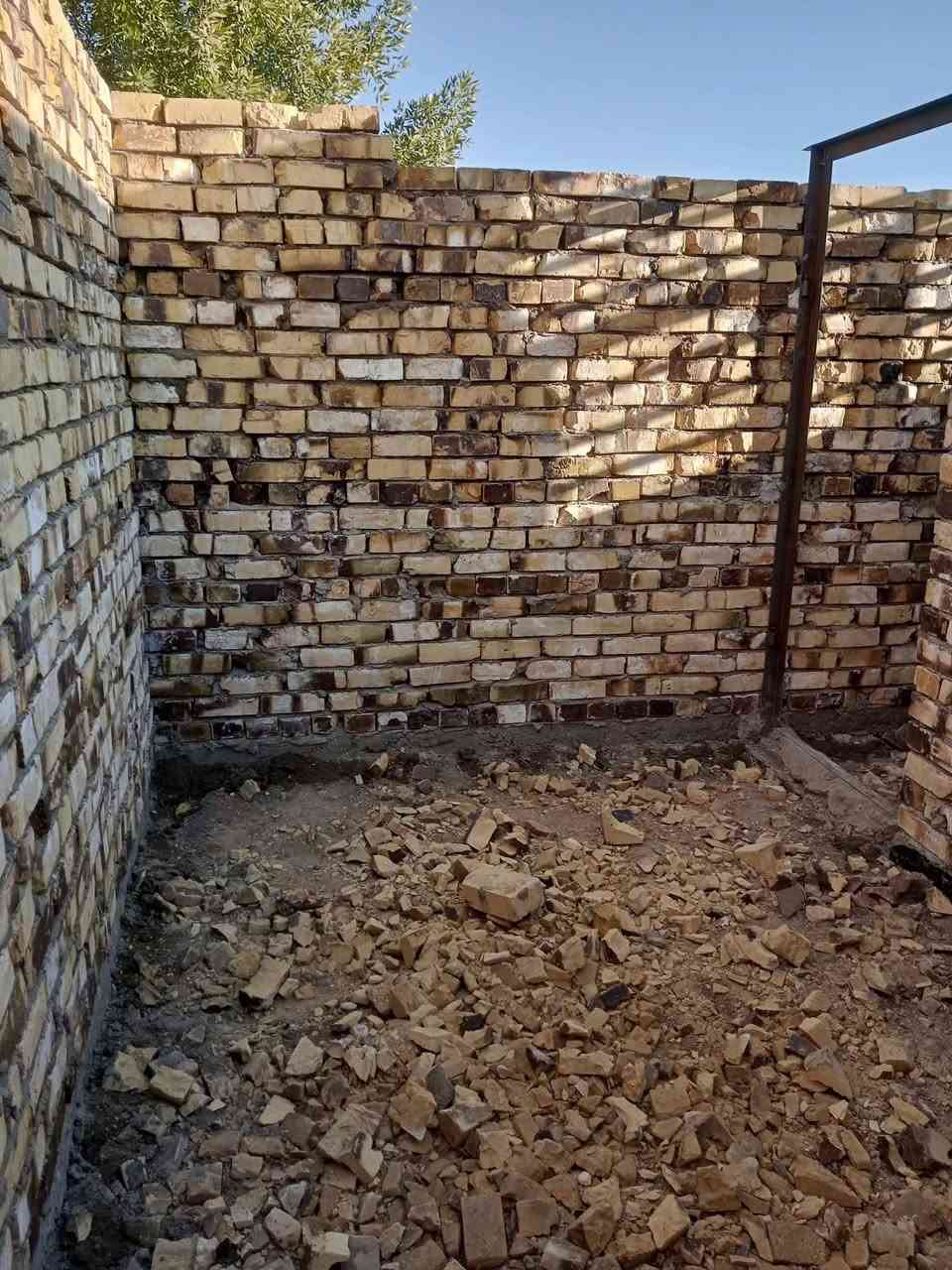 السلام عليكم هيكل للبيع مساحة 100 متر طابو زراعي صرف . العنوان بابل بالطهمازية قرب مركز شرطة سيف سعد . تصعد على الروائي جهة المركز ..
 السعر 21 مليون وبي مجال قليل


**إذا كنت صاحب هذا الإعلان وتريد حذفه لأي سبب، رجاءا أرسل رسالة إلى الدعم الفني**