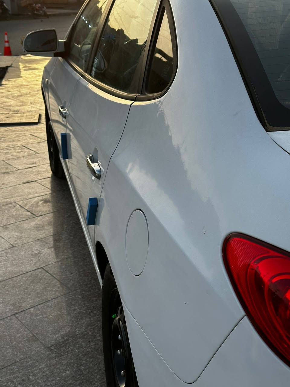 السلام عليكم النتراء ادوات 2011. كصه وحده والباقي كفاله دخول جديد كير محرك تبريد كهربائيات تخم تاير حداديه جديده. متومه طبق الاصل شمالي . مكان ميسان العماره للاستفسار ***********
