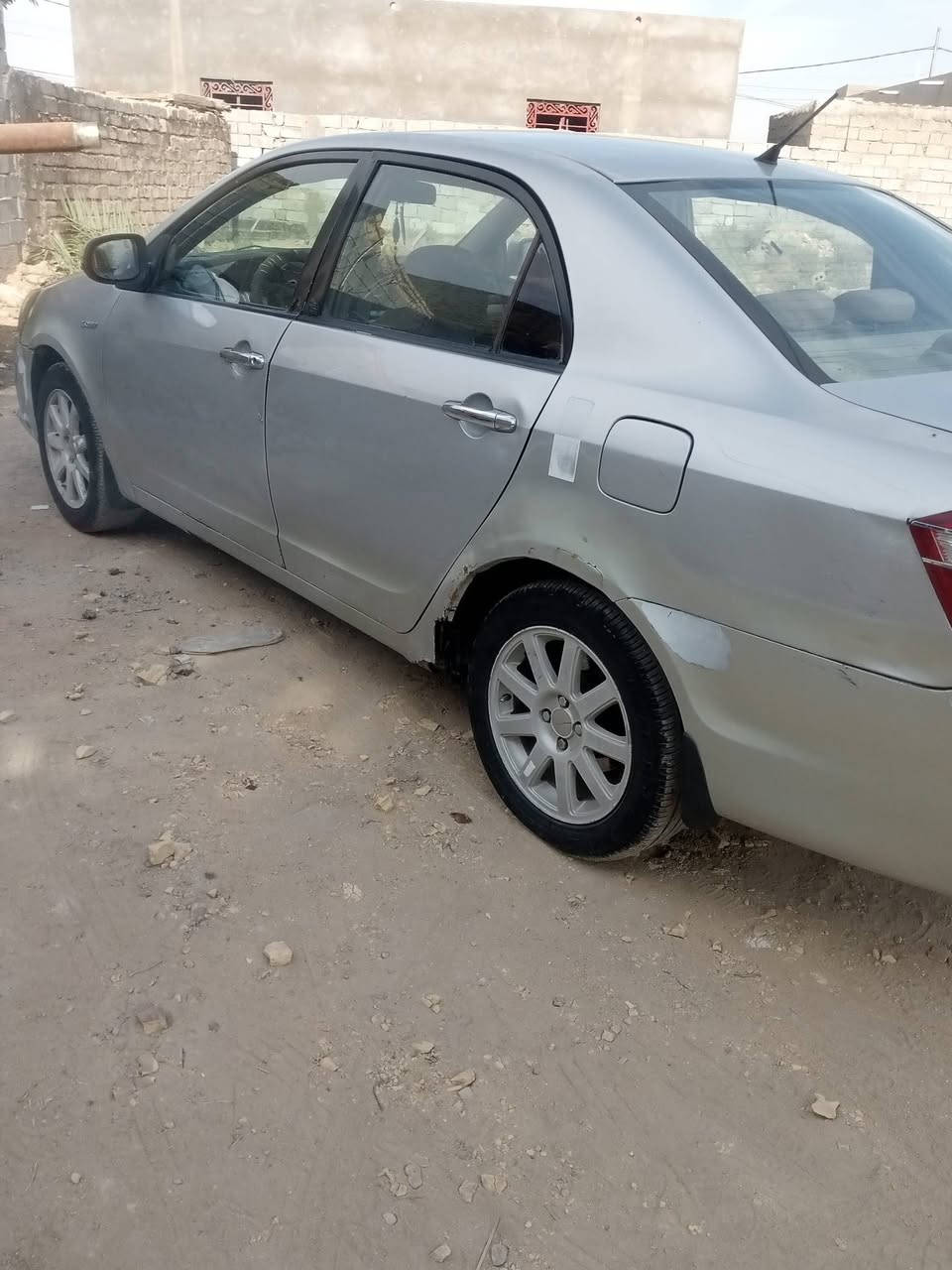 جيلي موديل 13بسمي رقم جديد. للبيع او مراوس بتكسي. همات جيلي.  العنده يراسلني.  ***********
