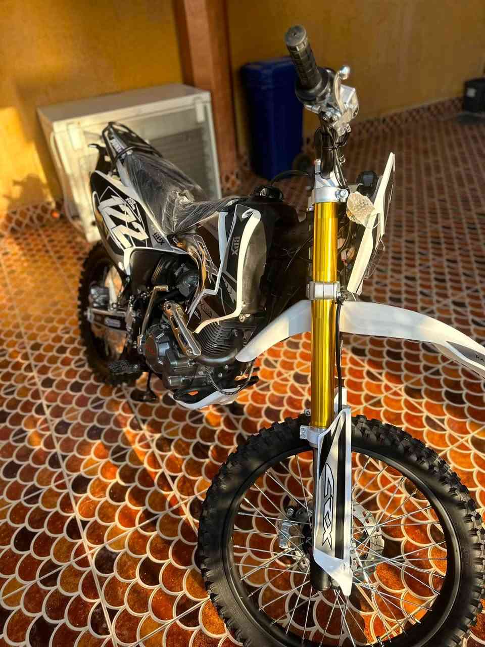 قفاز crx موديل 25 محرك 300cc حجم 122 العالي بعده عل سحك جديد  ماشي 40 كيلو فقط كفاله عامه 5اوراق  السعر(2.200 )الشراي يجي خاص


**إذا كنت صاحب هذا الإعلان وتريد حذفه لأي سبب، رجاءا أرسل رسالة إلى الدعم الفني**