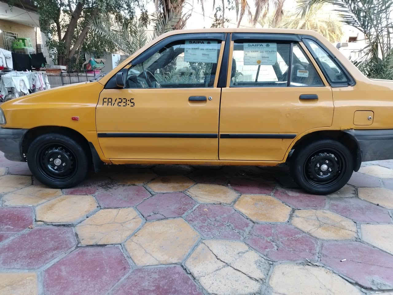 السلام عليكم للبيع سايبا 2013كير مكينة زينات بيها ضربة بل جاملغ الخلفي مصلح وجاملغ امامي مال سايق مبدل بس والباقي مكفولة بيها اخياس بل صندوك وتلكيطات سنوية بسمي تحويل اريد هيئة وغرامة علية تاخذ صافي هاي كلشي ذكرت بل منشور السعر 28 بيها مجال بغداد الثعالبة الثانية ***********
