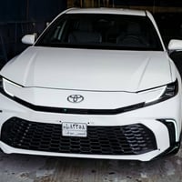 كامري SE • هايبرد • ٨٠٠٠ كم