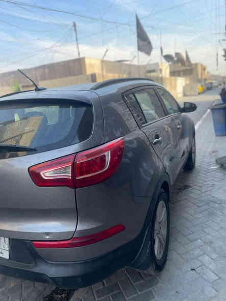 سلام عليكم
سبورتج موديل 12 
حادث السياره بنيد فقط 
بدون دواخل لغد شاصي كله مكفول 
سونار داخل المنشور 
مكينه كير مكفول 
مكينه دوش 2400
سياره كلشي شغال وجاهزه للاخير متصرف عليهه 
سعر 127
مكان بغداد مدينة الصدر 

***********
