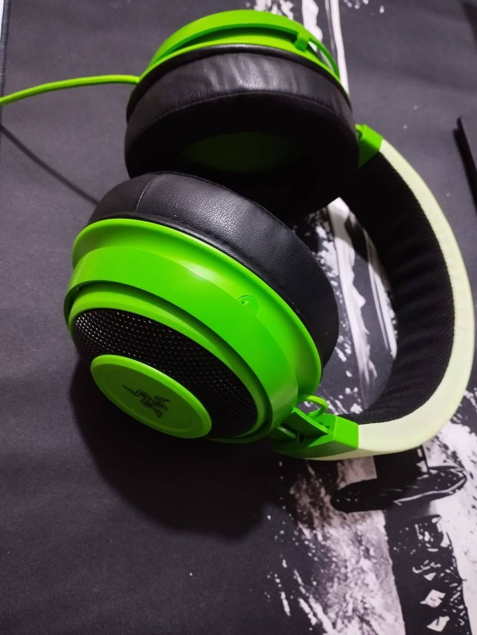 سلام عليكم 
كيبورد AKKO كوستم مستخدم السعر ٣٠ مع التوصيل 
هيدسيت رايزر كراكين مستخدم السعر ٢٥ مع التوصيل


**إذا كنت صاحب هذا الإعلان وتريد حذفه لأي سبب، رجاءا أرسل رسالة إلى الدعم الفني**