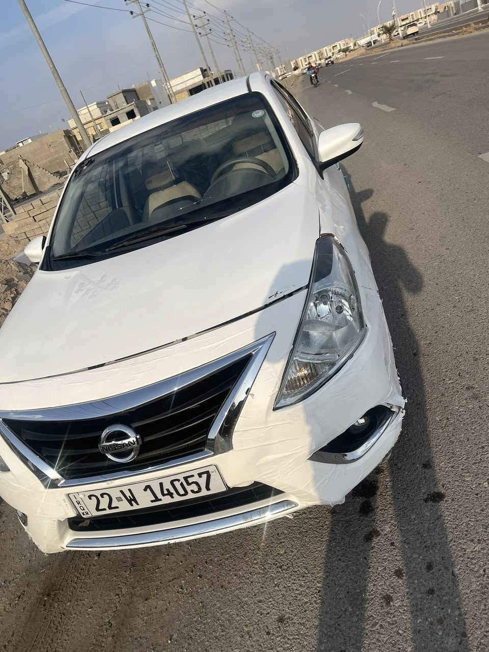 السلام عليكم نيسان صني موديل 2025ماشيه ٣٠بيها بارد باب وجاملغ امامي باقي كفاله لاستفسار اتصال *********** سياره جديده ونضيفه كلش سعرها 118وبيها مجال
