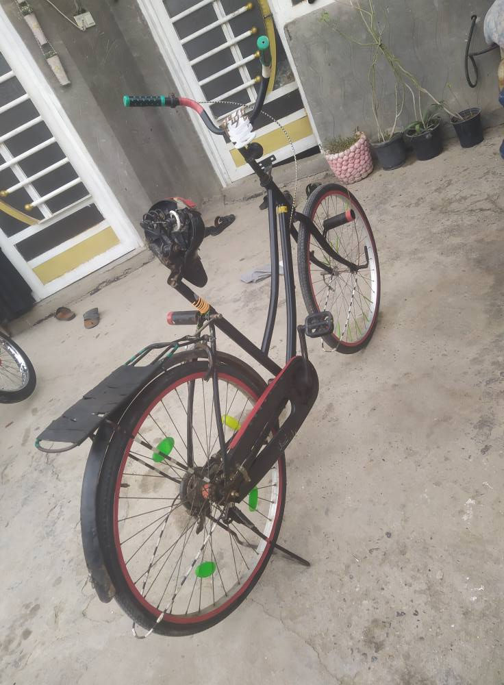 بيسكل للبيع الون اسود موديل 20019عوزه بس سنجيل وأغراضه مو جوده


**إذا كنت صاحب هذا الإعلان وتريد حذفه لأي سبب، رجاءا أرسل رسالة إلى الدعم الفني**