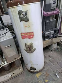 غراض نضيفه للبيع كلمن وسعره 07838603832