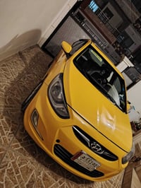 اكسنت خليجي ٢٠١٥ فول مواصفات   تحكم ستيرن جهتين  فتحة سقف  حساسات  شاش...