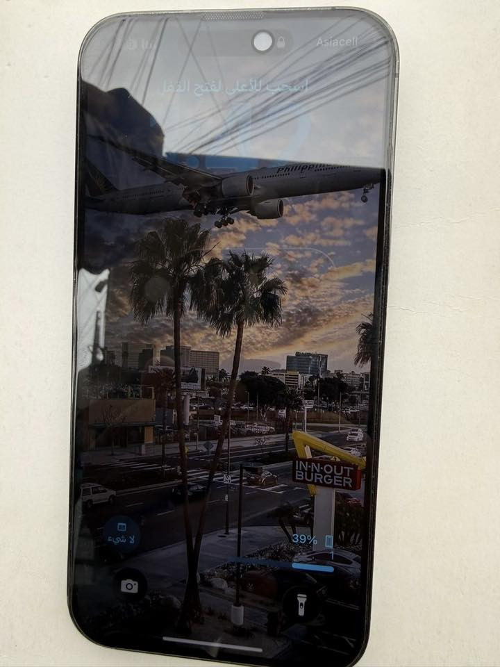 سلام عليكم ورحمة الله وبركاته ايفون 14 برو ماكس 256 بطارية 82‎%‎ ممبدل بي شي الجهاز وتر بروف يوجد خدوش في الشاصي اثر الكفرات نموذج MBE/A السعر 700الف الجهاز ملحقاته ضايعه للاستفسار الاتصال على الرقم ***********
