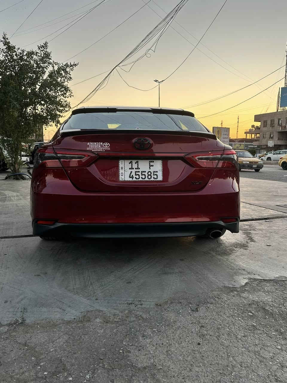 سلام عليكم 
كامري 2018اللبيع وارد امريكي  
فئة XLeفول سيارة رقمها بغداد
صبغ قطعة وحدة فقط البنيد حادثه
مواصفات سيارة 
مثبت سرعه
كشنات جلد اسود تدفئة كشنات
سقف بانوراما 
تحكم ستيرن فول
رادار امامي وخلفي 
توقف ذاتي فرامل الطوارئ 
حساسات امامي وخلفي
 نقاط عمياء
بصمتين اصليات 
3انظمه قيادة
صدر امامي وخلفي جديد باكامل
فلجأت سيراميك رياضي مثقب
امامي وخلفي
ويل كاب حجم 18اسود 
سعر -185روقه وبيها مجال

الاستفسار:***********
