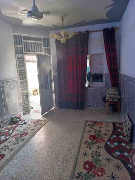 للايجار ..100م حي البساتين  شارع اسواق رسل   غرفتين صاله ومطبخ وخدمات مع طرمه وخدمات  بدل الايجار 300 للاتصال ***********
