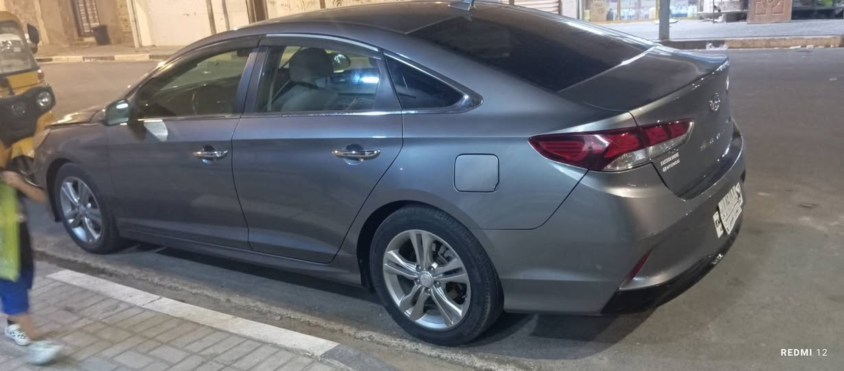 السلام عليكم بيع مستعجل سوناتا 19وارد امريكي بيها خيط تبخير مع ملاحظات بسيطه السعر 102وبيها مجال واتساب ***********او اتصال ***********
