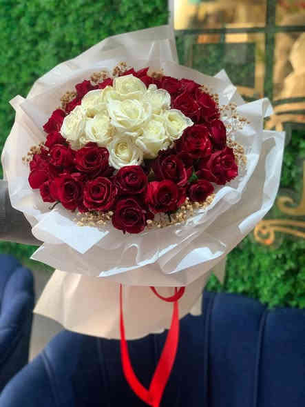 سعر الورده الفين فقط بدال 3خليك مميز واهدي من تحب اجمل بوكيهات الورد الطبيعي🌹 ♥️ 
متوفر دفع  ماستر او رصيد اسياعنوان  ميسان/قطاع 28شارع السوك مجاور مجمع محمد الموسوي يوجد لديناخدمه توصيل 🚕 رقم الهاتف طلب السريع ***********
