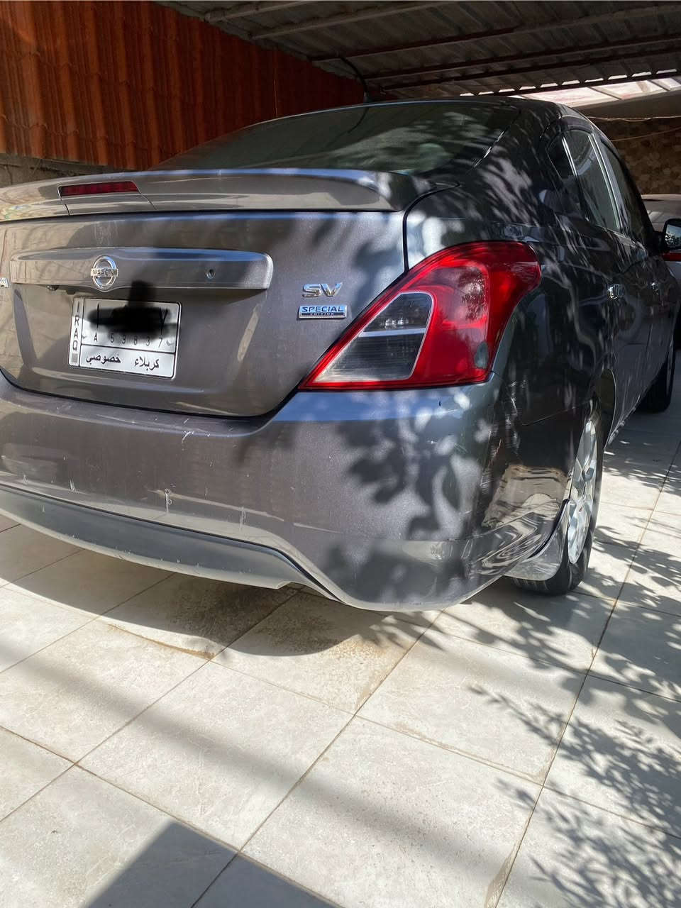 سلام عليكم نيسان فيرسا 2018
موصفات سبشل 

محرك كير تمام بلادي تخم تاير باتري جديد بيها صبغ جاملغ وبنيد ونص جاملغ ايمن تصليح الامارات. 

هنا بلعراق بيها طخة اباب الصدر واضحة بلصور

تبريد شغال سيارة خير من الله 

مراوس او بيع 
***********

السعر 86ومجال بسيط
