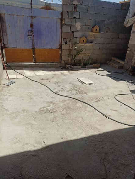 20السلام عليكم بيت 100م للبيع رباط كونكريت ارتفاع 3متر سقف سندويج البيت علنص ماكامل مكان خلف جامعة كربلاء حي الشكر بصف حي تلعفر السعر 18 عقد 35 مسجل يم المختار ***********
