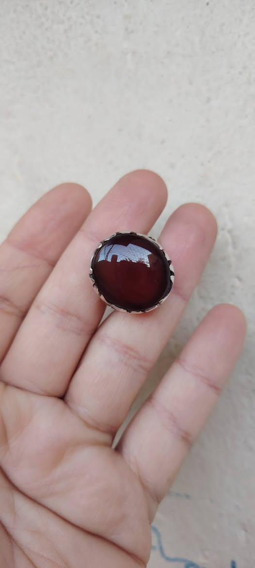 عقيق يماني كرز الكرز نخب اول خامه درجة أولى صياغه يدويه الفضه 925 قطعه واحد على واحد
جميله جدا جدا السعر خاص


**إذا كنت صاحب هذا الإعلان وتريد حذفه لأي سبب، رجاءا أرسل رسالة إلى الدعم الفني**