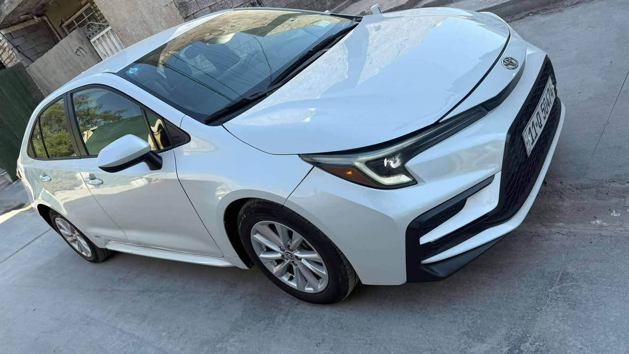 السلام عليكم
للبيع فقط 
كورلا موديل 2024 محرك 1/800هاييرد وارد امريكي ماشيه 67 رقم بغداد بأسمي تحويل ثاني يوم 
المواصفات شاشه جبيره فول تحكم سياقه ذاتيه بصمه داخل قطعتين 
رادار امامي وخلفي وجانبي 
بصمة ابواب 
جام كله اوتووو وباقي مواصفات المعروفه 
حادث بنيد وصور حادث بالمنشور 
بدون دواخل 
سياره خير من الله كل نقص مابيها 
السعر 148$ وبيهه مجال قليل 
للاستفسار اتصل 
*********** 
مكان السيارة بغداد الكماليه
