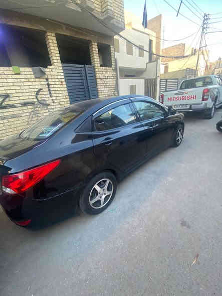 مرحبا سياره اكسنت موديل ١٣للبيع اي نقص مابيها رقم بغداد انكليزي سونارها موجود سياره ب٧٨وبيها مجال بسيط ورجاء الموشراي والي يكسر سعرها ليدخل خاص للاتصال ***********
