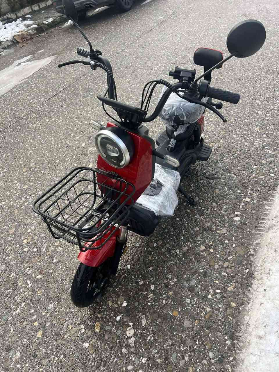 السلام عليكم للبيع دراجه شحن او مراوس فول مواصفات بصمه تشغيل عن بعد كهربائيات كله شغاله وسويج ما ناقصه اي شي بطاريات بشرط تايرات جديد بريكات اشاير لد نهاري لايت زنون 4بطاريات و3سرع المكان شقلاوة والشراي اجيبه اربيل سعره 250وبيه مجال بسيط رقم الاتصال ***********
