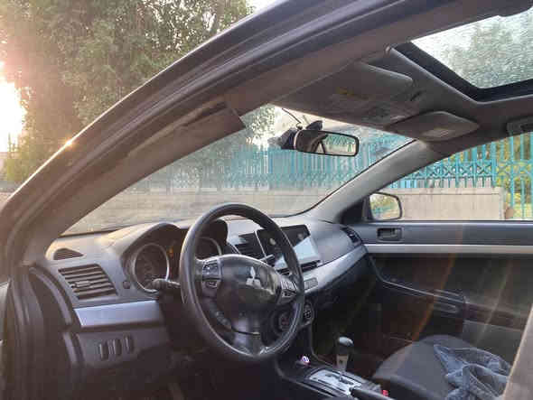 السلام عليكم مكلف ب النشر 
للبيع لانسر قرش 2009
حادثها بنيد ودعامية 
وهنا ب العراق هم نفس الشي 
المحرك بية خيط بخار 
والبقية خير من الله 
السعر 75 وبيها مجال 
للاستفسار الاتصال ع الرقم 
‬
***********
