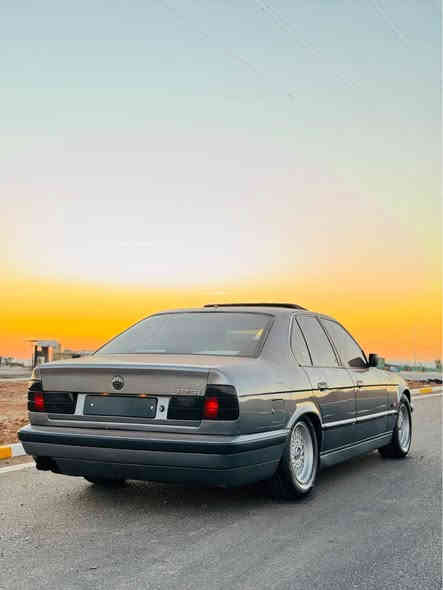 ماشاءالله له مالي هه موو لايه ك
خواي گه وره به قسمه تي هه مواني بكات
***********/كوردي 
***********/عربي
BMW..1993..525iA..E34..فولمواسفات
توماتيك.سلايت.چوار جام كاره بايي.ABS..
كوشن جلد..هه شت باليف..قورميكا..S.❄️
پيش پان..ده بل ئيرباگ..لايتو بگلايت بيلاد.
ده عامي پيش و دواي بيلادي .
په رده..رقم و سه نه وي ژينگه تا2030
به ناوي خومه.هه زه نوي2026.تاقم پيش 
و دواي تازه داگيراوه.مه كينه و گير و اكسل
به شه رت.تبريد سارد و گه رم به شه رت..
كامل فرنم كردوه بو جواني سه قف بي معجوون ويل موشبك بيلاد
پيش و دواي كه پس.براوه و 
وه رگه راو به شه رت.هه موو گياني بشرت.
مالي دوسته سه ياره كه بي نقوستانييه.
كاره بايي گيچ به نزين حه ماوه مزبوت.
هه موو شتيك نوسيوه بيخوينه وه ئينجا
تيل بكه خزمه تت ده كه م شوين كويه. كويسينجاك
