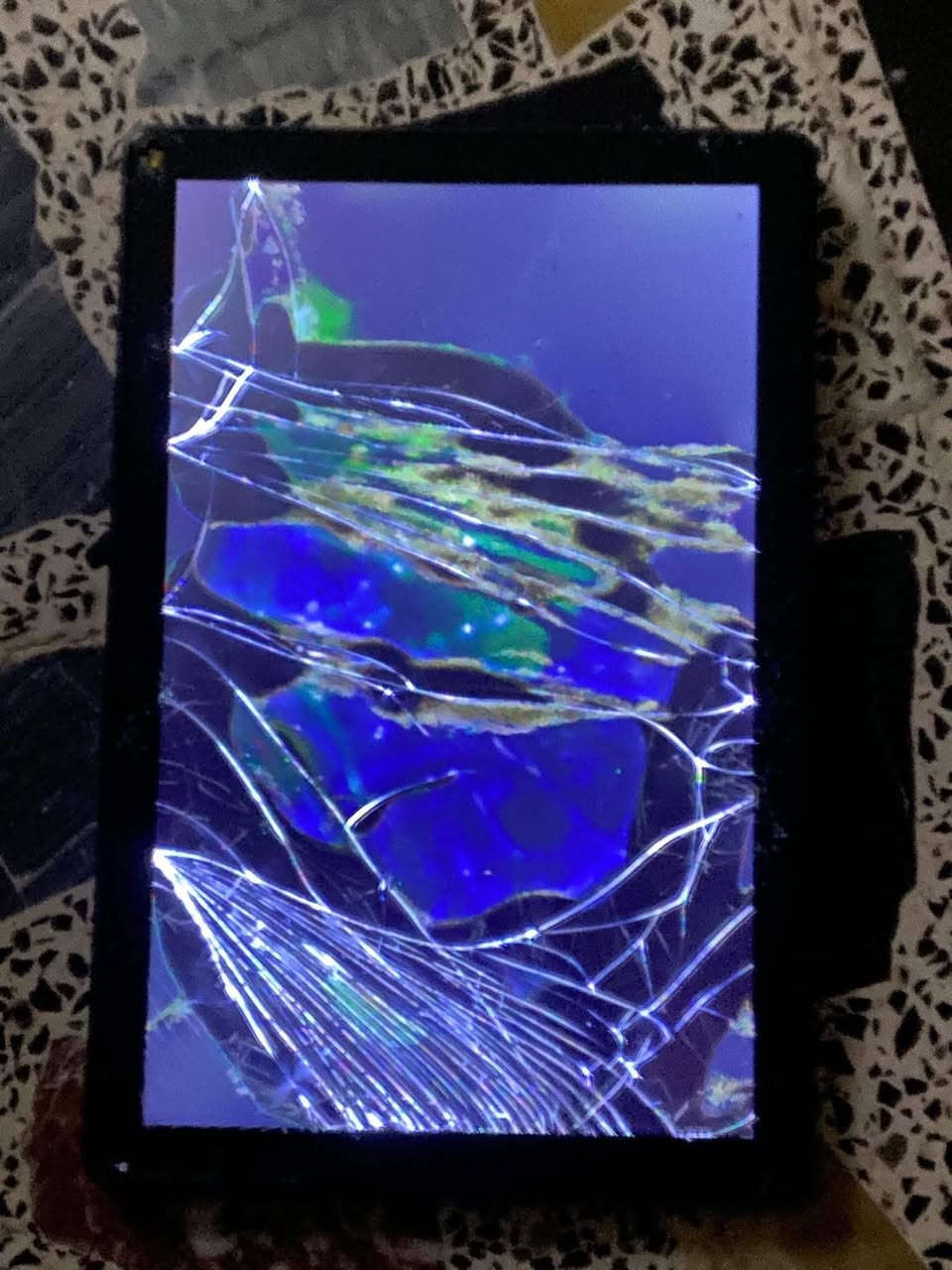 شلعه ايبادات 13 جهاز بيهن تقريباً 3 لو 4 طافيات ماعرف شبيهن والباقي شغال بس عوزه شاشه ابيع شلع مابيع واحد وحده كلهن ب100 مكاني بغداد المشتل


**إذا كنت صاحب هذا الإعلان وتريد حذفه لأي سبب، رجاءا أرسل رسالة إلى الدعم الفني**