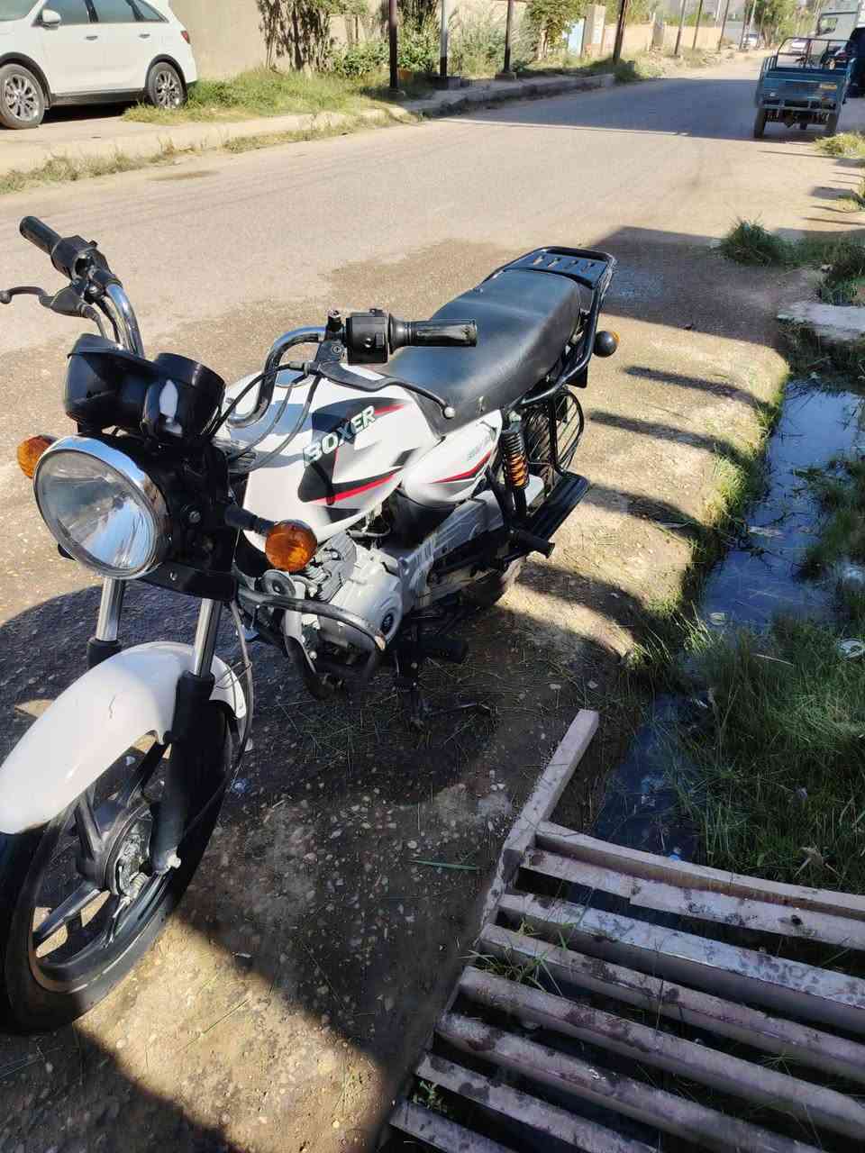 سلام عليكم
دراجه بوكسر 2023طالعه من المعرض 2025
السعر بمليون وربع وبيهة مجال 
التواصل***********
احمد رزاق
