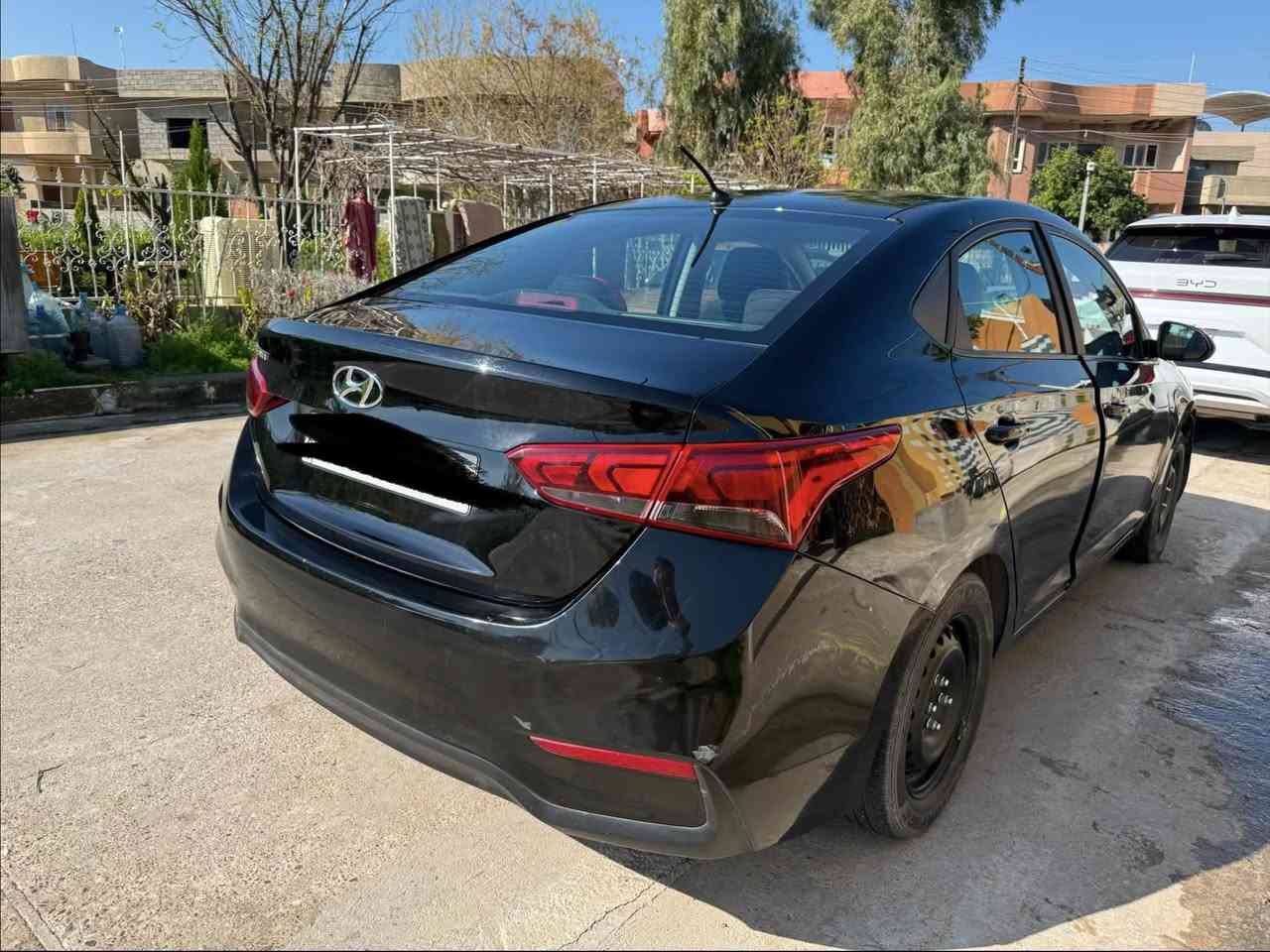 للبيع  اكسنت ٢٠٢٢ سعر ١١٧
بيها قطعة صبخ جاملخ امامي وزاوية من بنيد وبيها بين البابين طخة بدون صبخ موجودة بالصورة من داخل نظيف فول
وارد امريكي ماشية ٤٨ الف
***********

