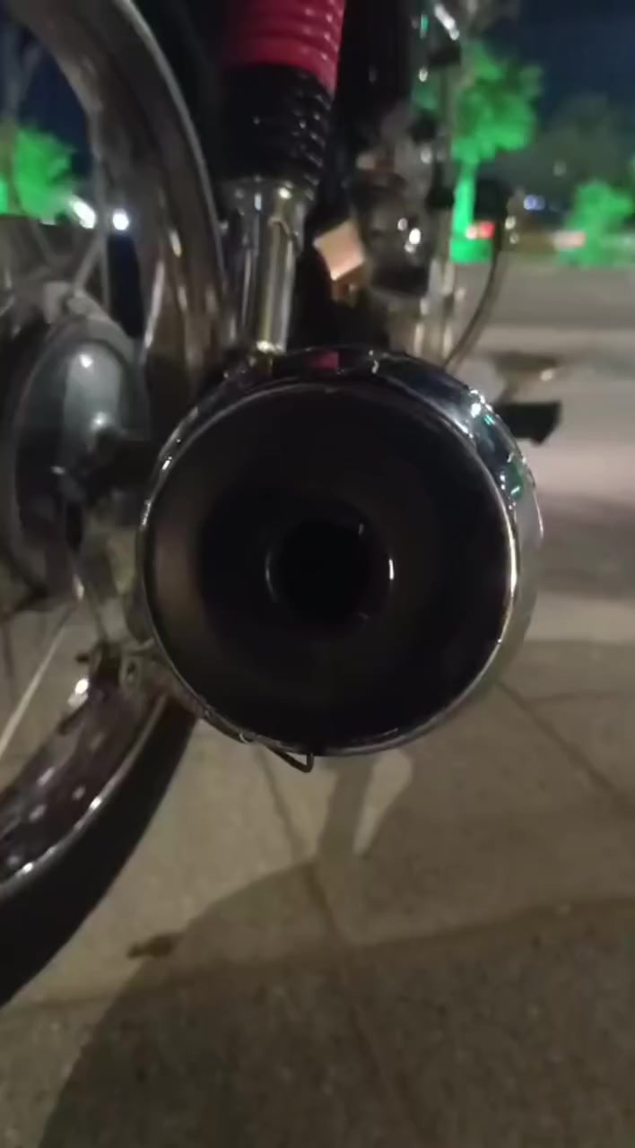 السلام عليكم دراجه نامه شبه شلا مجة دراجه 25 طالعه ب 26 كانت مضمومه دراجه ما ماشيه ثلاث احرف دراجه كفاله عامه السعر 650 وبيها مجال الوان كربلاء حي الحر ***********
