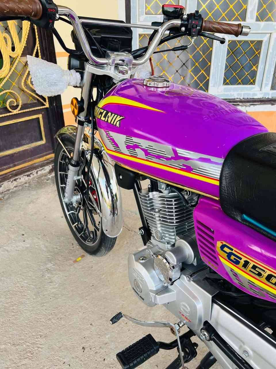السلام عليكم سيفان 2025 مكفول وراق مدفوع كمرك مالتهن سعره 725 بيه مجال مكان بابل المهناويه ***********
