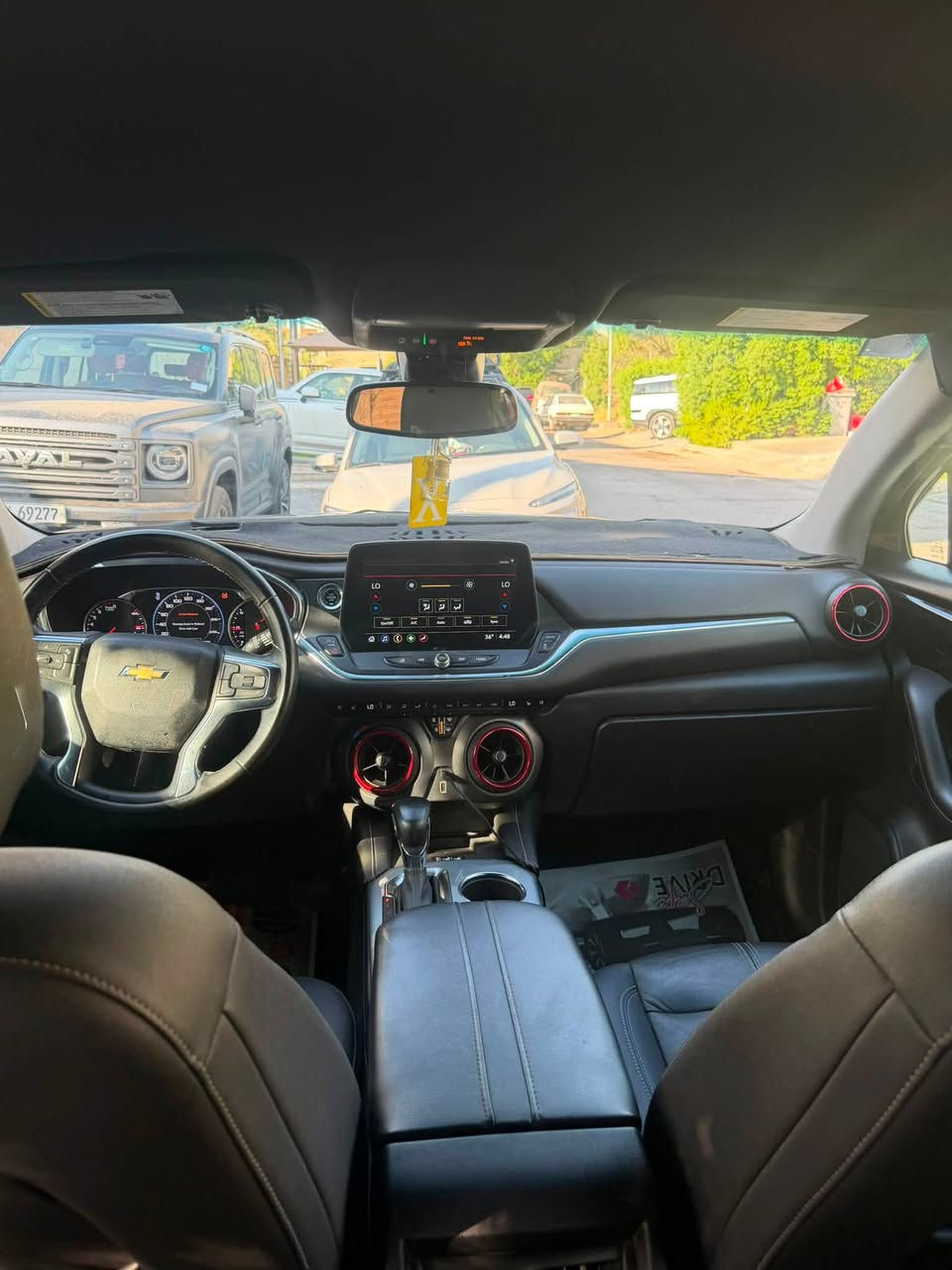 للبيع شيفروليه بلايزر 2024 Premier
المواصفات:
المحرك: 6 سلندر 3.6L V6
الكير: اوتوماتيك 9 سرعات
الدفع: دفع رباعي AWD
الموديل: 2024
الفئة: Premier اعلى فئة
العداد:25 الف ماشية

المميزات:
شاشة: 10.2 انش مع Apple CarPlay و Android Auto لاسلكي

كاميرا: 360 درجة + كاميرا خلفية
رادار: نظام تثبيت سرعة متكيف + مانع تصادم + تنبيه النقطة العمياء
تحكم: مقاعد جلد كهربائية مع تبريد وتدفئة امامي

دخول ذكي: تشغيل عن بعد + بصمة
لايت: LED امامي وخلفي مع اوتو
ويل: 21 انش Premier خاص
صندوق كهربائي
بدون فتحة سقف
حادث السيارة سرقة 5 قطع
السعر:175
المكان: بغداد
للاستفسار: ...
***********
---
