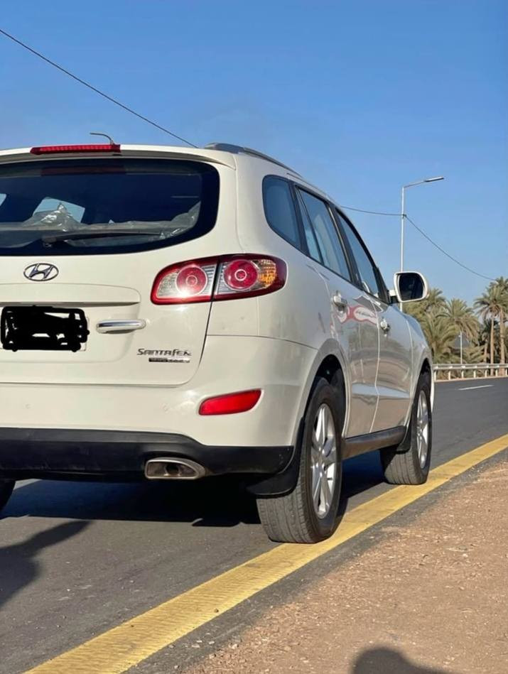 السلام عليكم سنتافي 2010خليجي مكينه 6 سلندر7راكب فول مواصفات عده البصمه والجلد سياره جاهزه مابيهه نقص رقم بابل سنويه لل28 مكانهه كربلاء السعر 143وبيهه مجال للاستفسار ***********
