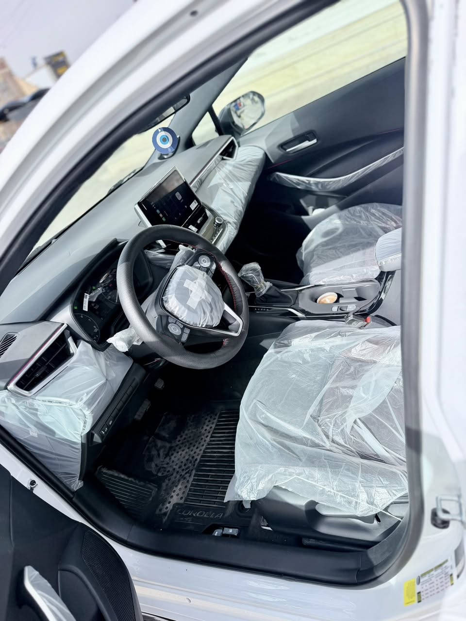 🚗 للبيع — Toyota Corolla SE
محرك 2000 
كير 10 نمر 
( وارد امريكي مو صيني 
✨ الحالة: جديدة جداً
📏 الممشى: 9000
حادث جاملغ خلفي وباب خلف السايق بدون دواخل 
⚙️ المواصفات:
 • بصمة
 • دخول ذكي
 • رادار أمامي
 • رادار جانب
 •لايت LED
 • بك لايت LED
 • ويلات golden  TDR رياضي 

 • نظام صوت JBL دمام خلفي مع التكم 
 • شاشة نظام Apple CarPlay
 • Auto Stop (توفير وقود)
 • سايد بريك بصمة (الكتروني)
 • Auto Hold
 • داخلية مطرزة باللون الأحمر

رقم اربيل مميز 
بسمي تحويل شرط 
السعر 168💵
📍 مكان السيارة: بغداد الصليخ 

📞 للاستفسار:


**إذا كنت صاحب هذا الإعلان وتريد حذفه لأي سبب، رجاءا أرسل رسالة إلى الدعم الفني**