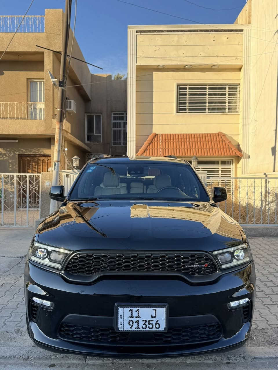 السلام عليكم
دوج دورنكو 2023 GT فوريل درايف سبعه راكب
ماشيه 14 الف  
حادث جاملغ امامي ايمن وامبدل نفس الون يعني بدون صبغ السياره باقي السياره كفاله وشرط بدون دواخل
مواصفات 
تدفئه تبريد كشنات + تدفئه استرين + كشنات جلد+شاشه جبيره
رادار جانبي  وامامي + صندوك كهرباء + تبريد خلفي منفصل وباقي المواصفات الاستندر 
مكاني بغداد المنصور
السعر 298 وبيه مجال
***********
