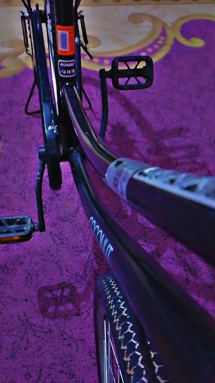 سلام عليكم باسكل للبيع لباسكل نضيف وكلشي ما ناقصه لسعر 120 بي مجال *********** بي واتساب مكان شطره
