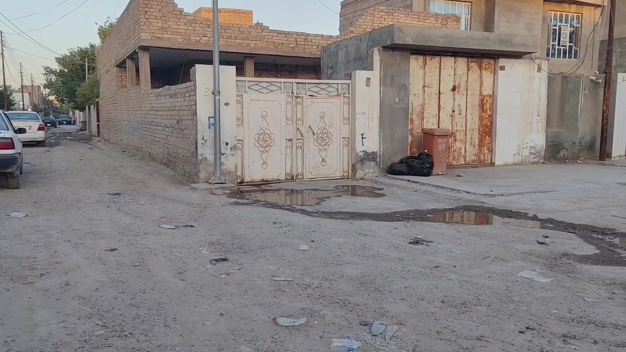 اللهم صل علئ محمد وآل محمد 
عقار ركن تفليش للبيع 
الموقع / العرموشية الاولئ 
المساحة /200 متر 
الوجه 10 
النزال 20 
للاستفسار اكثر مرسلة الصفحة او الاتصال /ابو انس ***********
