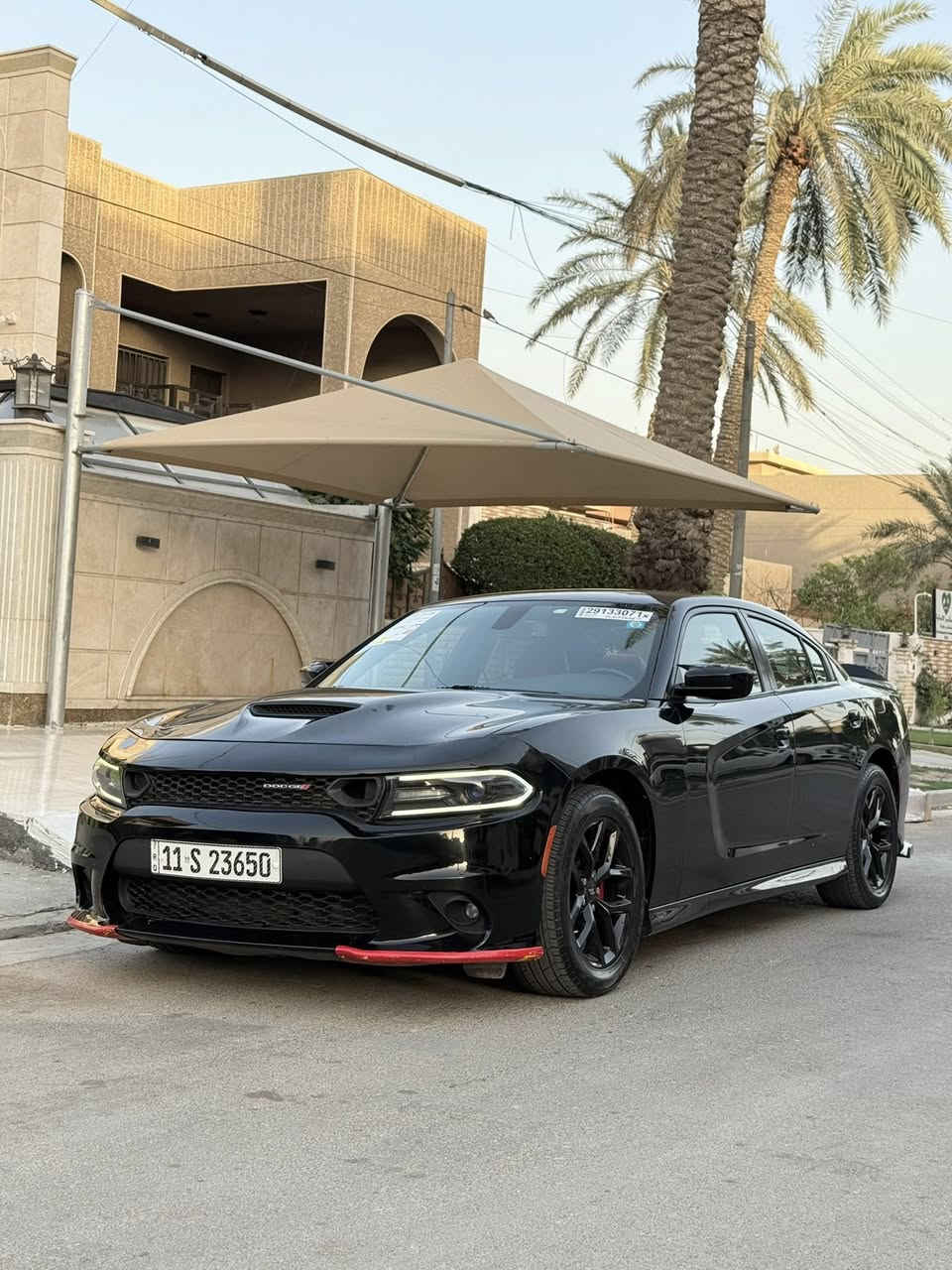 السلام عليكم جارجر موديل 22 جيتي السياره جاهزه الف ما تصرف عليه ماشيه 80 الف حقيقي سياره بدون قطرت صبغ جملغ وبنيد مبدلات أصليت السونر بل منشوره مكان السياره بغداد السعر 206 قفل ***********
