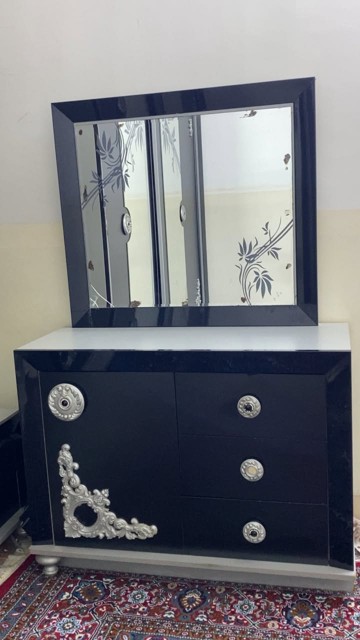 بۆفرۆشتن هەولیر بنەسڵاوە. جەکمەجیکی تریشی لەگەلە. پاکو خاوێن.       ١٥٠ هەزار


**إذا كنت صاحب هذا الإعلان وتريد حذفه لأي سبب، رجاءا أرسل رسالة إلى الدعم الفني**