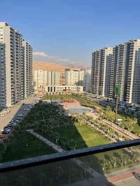 شقة قرية الفرنسية٢ • ١٦٦م • طابق ١٠