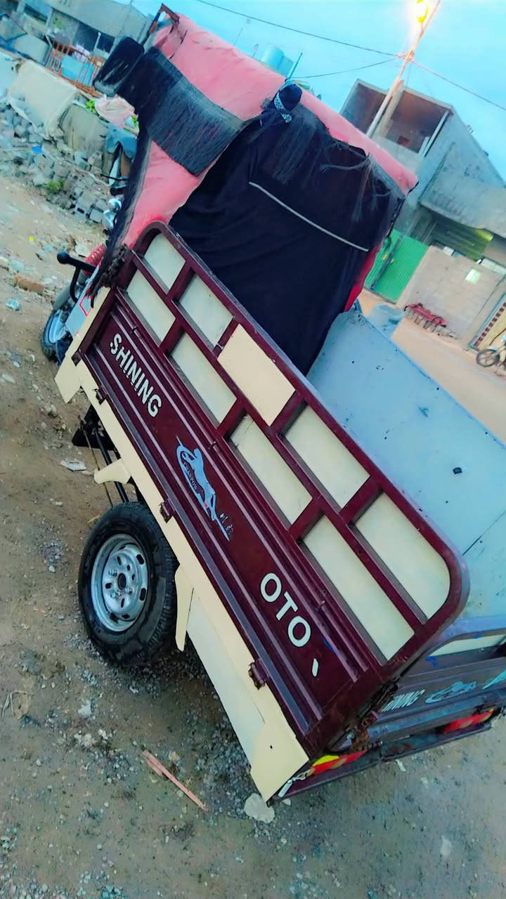 ستوته مديل 2018 كلها شغاله شرط محرك ما مفتوح بس مبدل  كلجات  الشاصي باج منفيس موجود سلف شغال طخم تواير جديد السعر مليون و250 وبيها مجال 
***********
