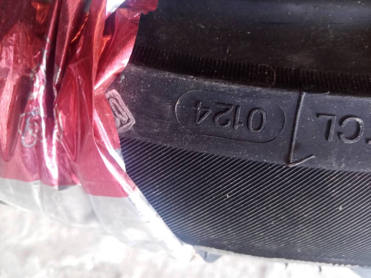 السلام عليكم
تك واحد حجم 22/40/275
انتاج 2024
الصناعة صيني 
السعر التك 90
العنوان بغداد اللطيفية 
***********
***********
