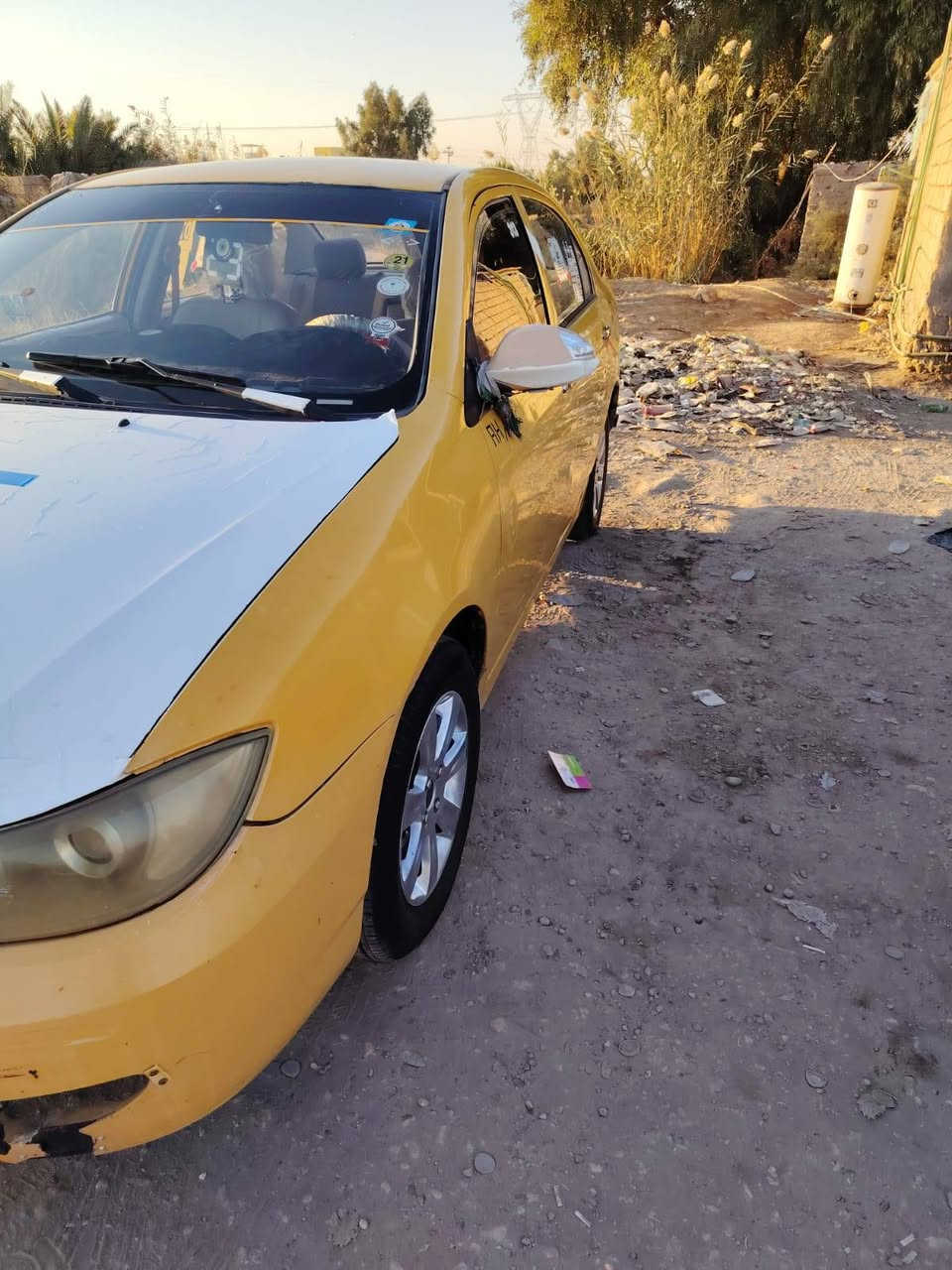 سلام عليكم ليفان 620 لبيع مديل 11 سنويه ال 30 رقم انكليزي بسمي محرك كوراله 1600 ياباني كير عادي سياره حداديه ماميه خلفيه تخم تاير جديد غرف جديده مدوشمه كامله سياره  لايت زنون كرهبائيات كله شغاله  السعر خاص مكاني دوانيه سنيه ***********
