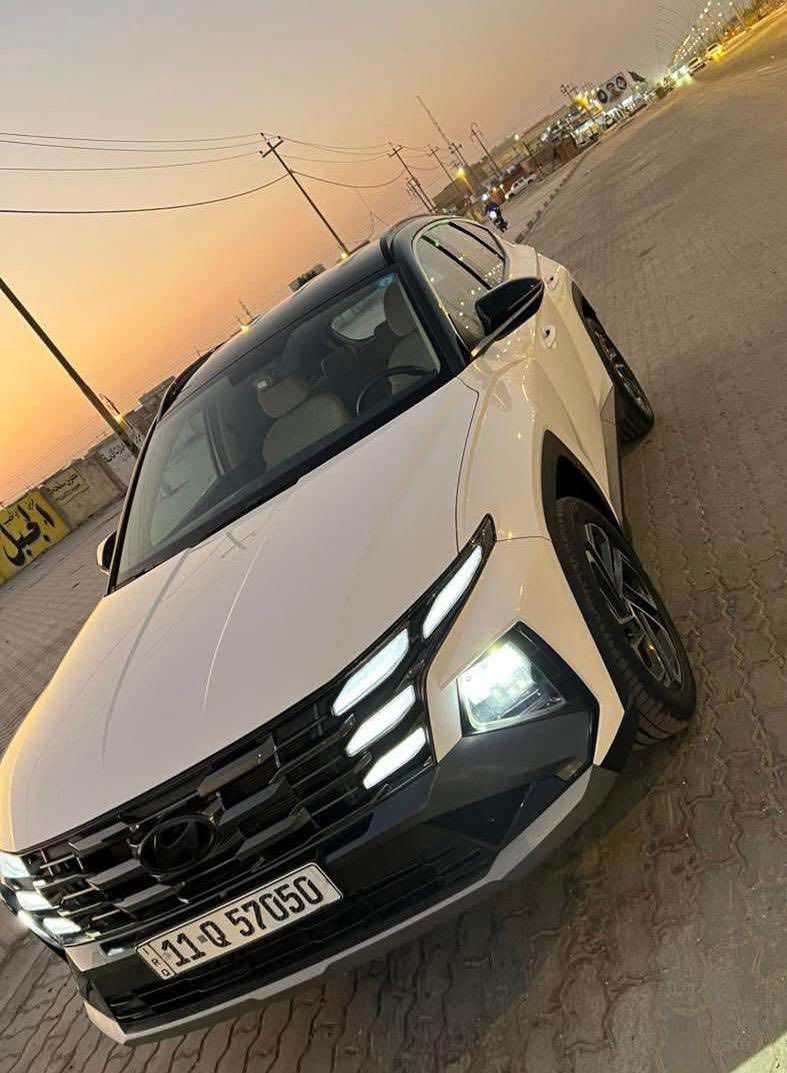 هونداي توسان خليجي ضمان الشركة
توكلر  : سقف أسود

كفاله عامه 

رقم بغداد بأسمي تحويل مباشر 

عداد المسافه : 11  الف km فقط

الموديل : 2025

حجم المحرك :  2000 دوش 

حساس امامي خلفي 

 بصمة تشغيل وابواب تشغيل عن بعد

جنطة كهرباء

تبريد قطعتين - مقاعد كهرباء اماميه 

مقاعد تبريد - مري شفط - اشاير مري 

مثبت سرعه - سايد بريك كهرباء 

شاحن وايرلس - لايت الامامي زينون + لد

بردات خلفيه - ويل كب حجم 19

مكان السيارة ؛ السماوه/ مداور ثاني يوم 

السعر 242 

***********
