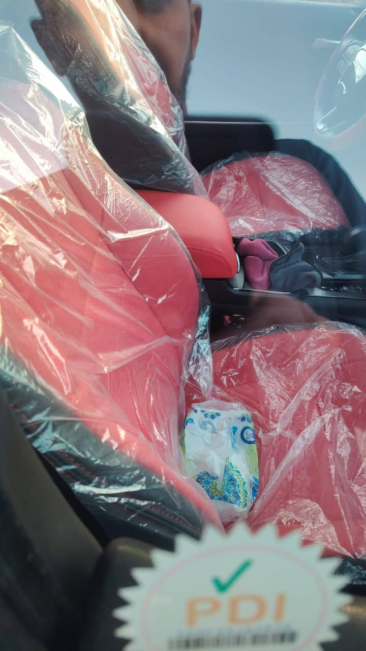 ألسلام عليكم جارجر كندي 2018اصل رقم بصره الجديد بسم راعيه داخله سرقه فول وبيه طخه بسيطه كلش واظحه بالصور طخم تاير حداده تبريد كله جديد السياره جاهزه عداد 260مفتوحه الفصله ترايك وين متريد السعر 200وبيه مجال رجآ الاتصال على رقم راعيه اني مكلف بالنشر والله العظيم مكانه بصره ***********
