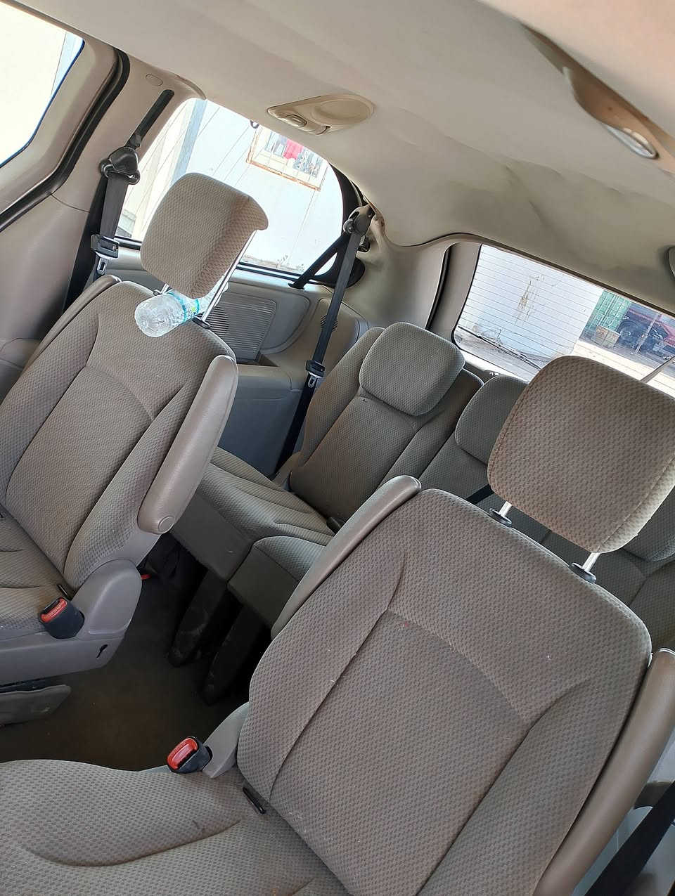 مراوس بستاركس
دوج كرفان 2006 مكفوله صبغ وضربه 
باسمي سنويه جديده تبريد كهربائيات كلها شغاله
 كير ومحرك جيد جدا


**إذا كنت صاحب هذا الإعلان وتريد حذفه لأي سبب، رجاءا أرسل رسالة إلى الدعم الفني**