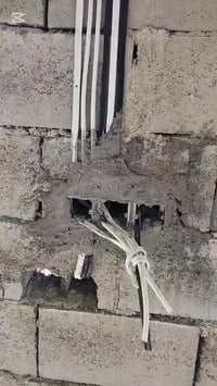 تأسيس كهرباء وربط. مفاتيح كهرباء. ربط  كامرات. تصليح بورد ربط كونتاكتر...