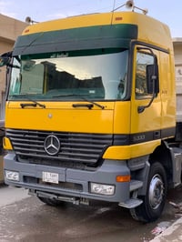 السلام وعليكم اكتروس 2002للبيع حجم3353مربوطه قلاب ٣محاور عربانه امارات...