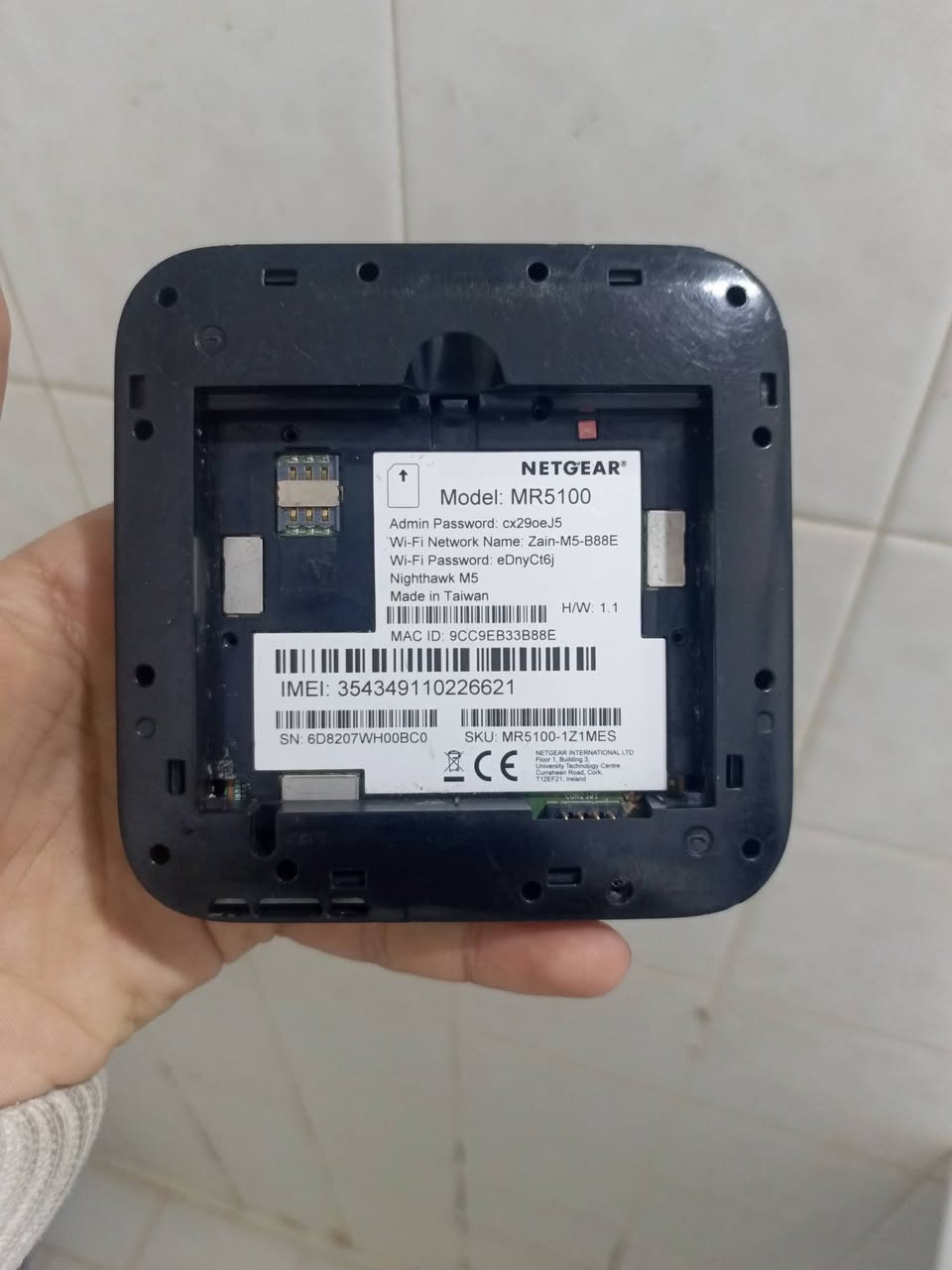 Netgear Nighthawk M5 – 5G / 4G
راوتر فخم ومخصص للي يريد أعلى سرعة واستقرار 👌

🚀 يدعم 5G + 4G LTE
🚀 تصنيف LTE Cat 22
‏🚀 Wi-Fi 6 (سرعة وتغطية أقوى)
🚀 دمج باندات تلقائي
🚀 منفذ LAN مباشر
🚀 يدعم هوائيات خارجية TS9
🔋 بطارية قوية تشغيل لساعات

✅ مميزاته:
✔ معدل برمجياً لتشغيل باقات Free Social
✔ سرعة عالية جداً حسب منطقتك
✔ مناسب للألعاب والبث المباشر
✔ استقرار ممتاز
✔ مفتوح كل الشبكات

الجهاز بدون بطاريه  بس يشتغل مباشر على شاحنه
ألسعر 100 ألف مع توصيل 

للحجز والاستفسار التواصل واتساب على الرقم 
***********
