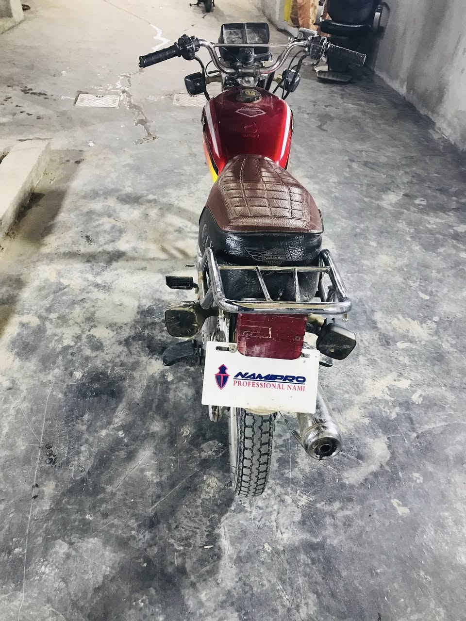 يابة سلام عليكم هاي لدراجة لبيع موديل 19نضافة فول خمسة كير سعرهة 400وبيهة مجال اوراق وياهة لدراجة كلشي ماناقصهة ***********
