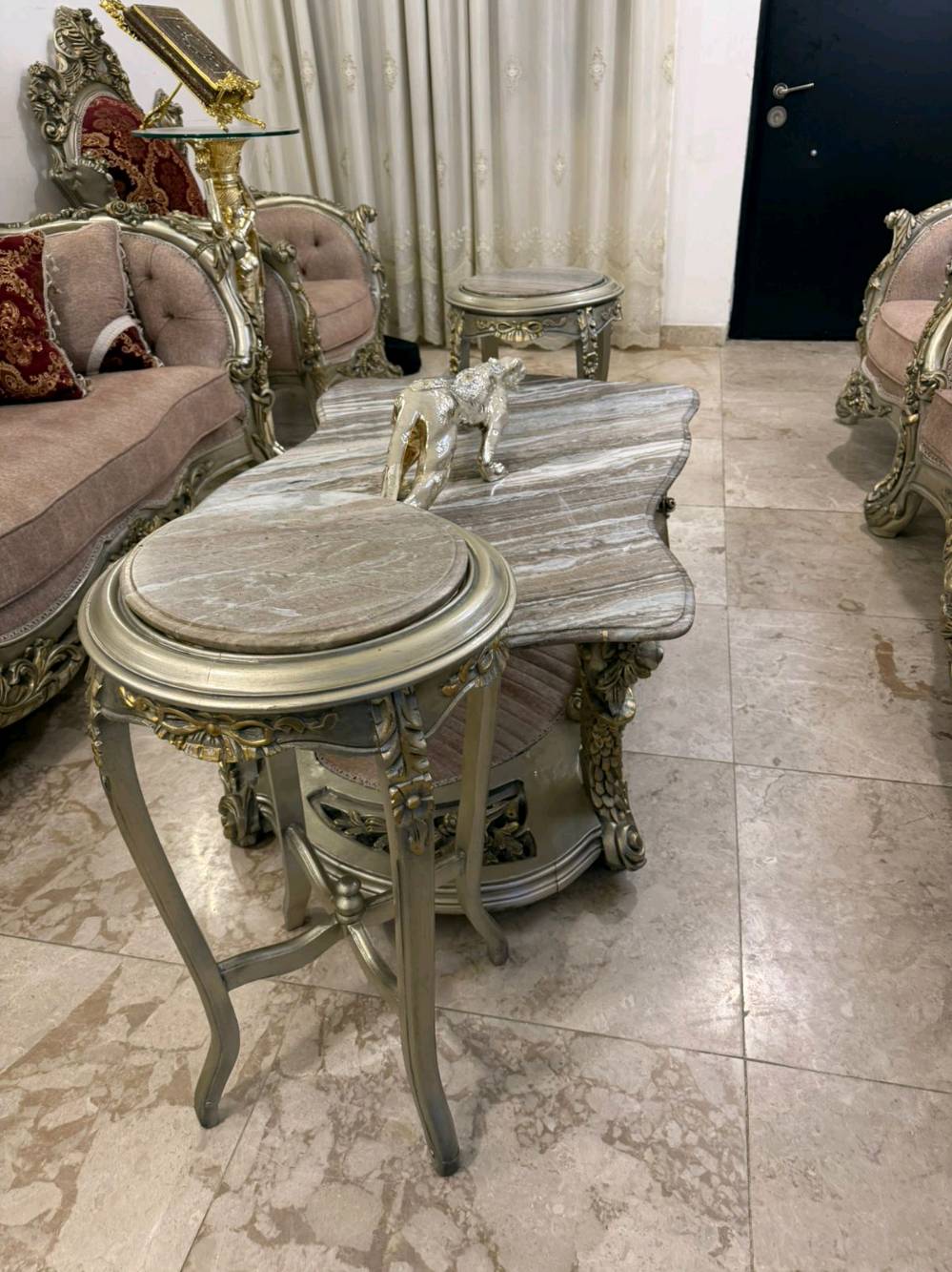 تخم مصري ضخم دمياط اخو لجديد  ١٠ مقعد وسيت طبلات مليون و٦٠٠ قفل مكان الطالبية قرب مطعم حبايبنا 
+ ***********